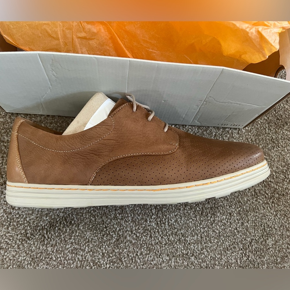 Dunham by New Balance Camden Size 15 4E